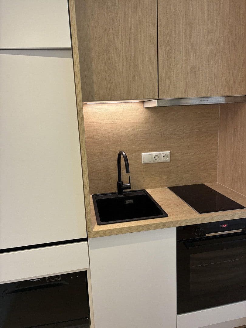 Pronájem bytu 2+1 30 m², Herbigstrasse 33, München, Bavorsko Pronájem bytu 2+1 30 m², Herbigstrasse 33, München, Bavorsko