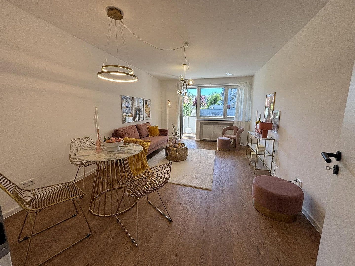 Prodej bytu 2+1 60 m², Köln, Severní Porýní-Vestfálsko Prodej bytu 2+1 60 m², Köln, Severní Porýní-Vestfálsko