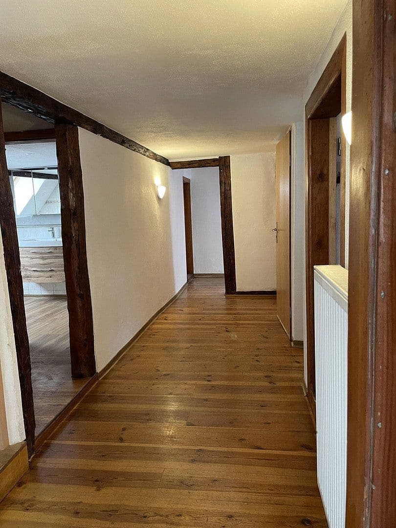 Pronájem bytu 6+1 125 m², Vordere Schmiedgasse 9, Schwäbisch Gmünd, Bádensko-Württembersko Pronájem bytu 6+1 125 m², Vordere Schmiedgasse 9, Schwäbisch Gmünd, Bádensko-Württembersko