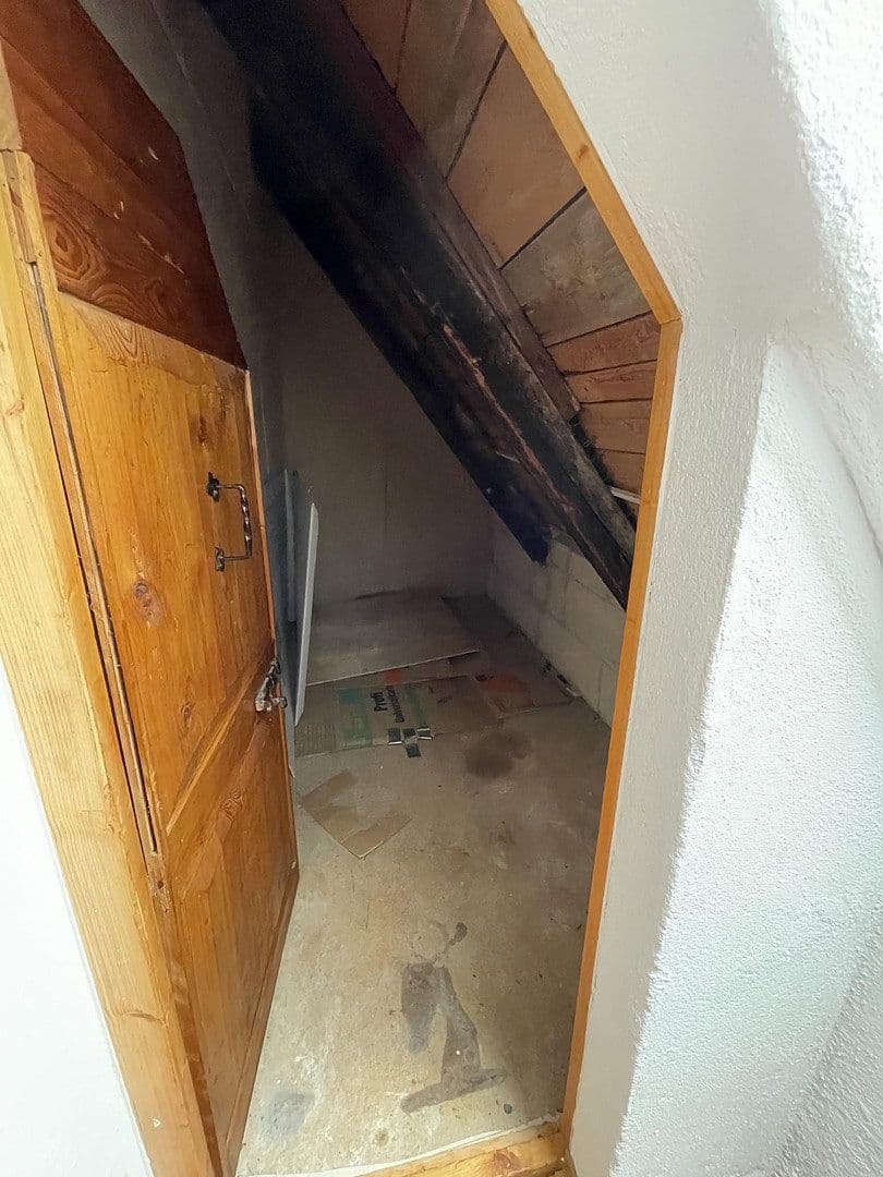 Pronájem bytu 6+1 125 m², Vordere Schmiedgasse 9, Schwäbisch Gmünd, Bádensko-Württembersko Pronájem bytu 6+1 125 m², Vordere Schmiedgasse 9, Schwäbisch Gmünd, Bádensko-Württembersko