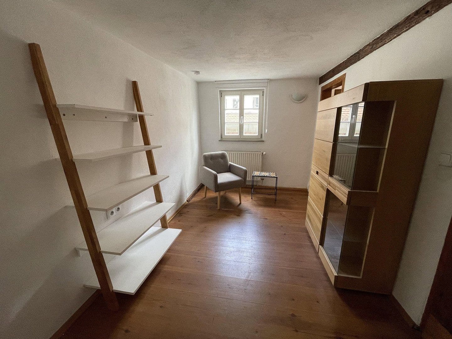 Pronájem bytu 6+1 125 m², Vordere Schmiedgasse 9, Schwäbisch Gmünd, Bádensko-Württembersko Pronájem bytu 6+1 125 m², Vordere Schmiedgasse 9, Schwäbisch Gmünd, Bádensko-Württembersko