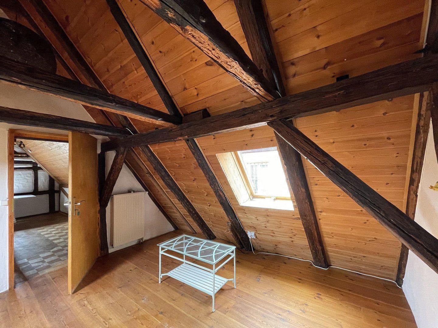 Pronájem bytu 6+1 125 m², Vordere Schmiedgasse 9, Schwäbisch Gmünd, Bádensko-Württembersko Pronájem bytu 6+1 125 m², Vordere Schmiedgasse 9, Schwäbisch Gmünd, Bádensko-Württembersko