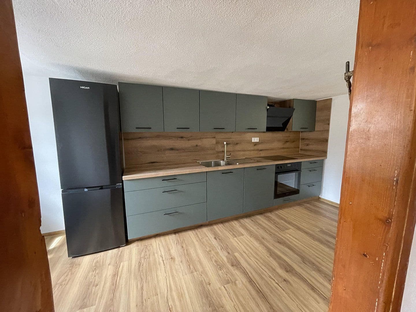Pronájem bytu 6+1 125 m², Vordere Schmiedgasse 9, Schwäbisch Gmünd, Bádensko-Württembersko Pronájem bytu 6+1 125 m², Vordere Schmiedgasse 9, Schwäbisch Gmünd, Bádensko-Württembersko
