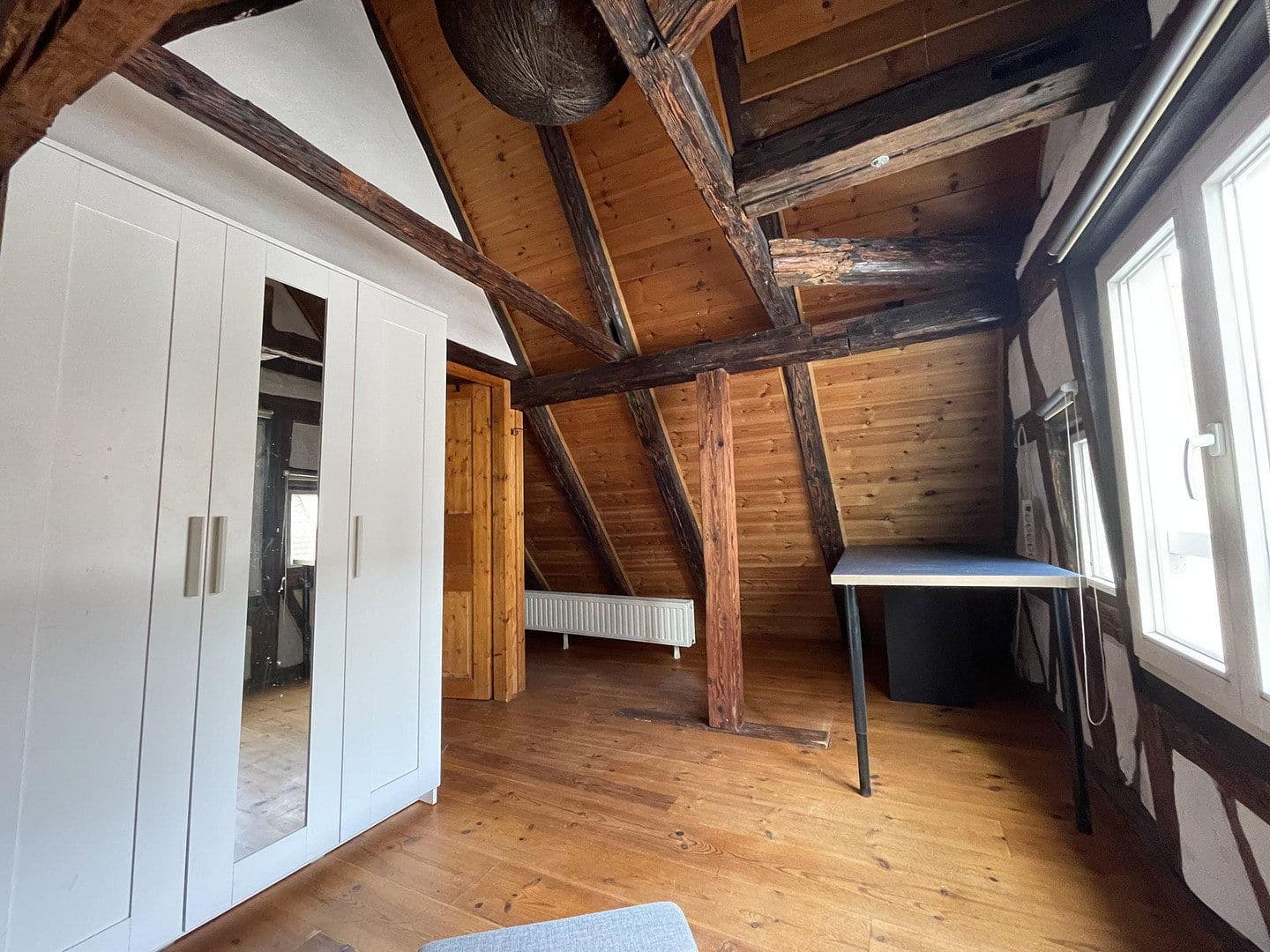 Pronájem bytu 6+1 125 m², Vordere Schmiedgasse 9, Schwäbisch Gmünd, Bádensko-Württembersko Pronájem bytu 6+1 125 m², Vordere Schmiedgasse 9, Schwäbisch Gmünd, Bádensko-Württembersko