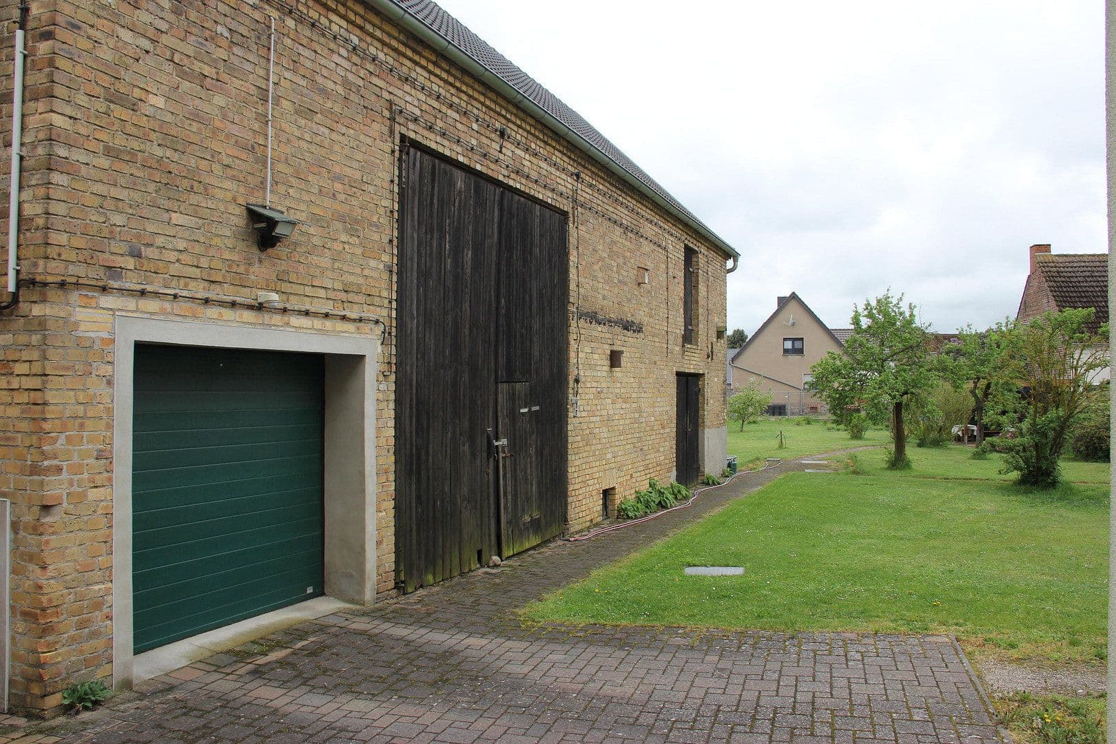 Prodej domu 200 m², pozemek 1.233 m², Jessen (Elster), Sasko-Anhaltsko Prodej domu 200 m², pozemek 1.233 m², Jessen (Elster), Sasko-Anhaltsko