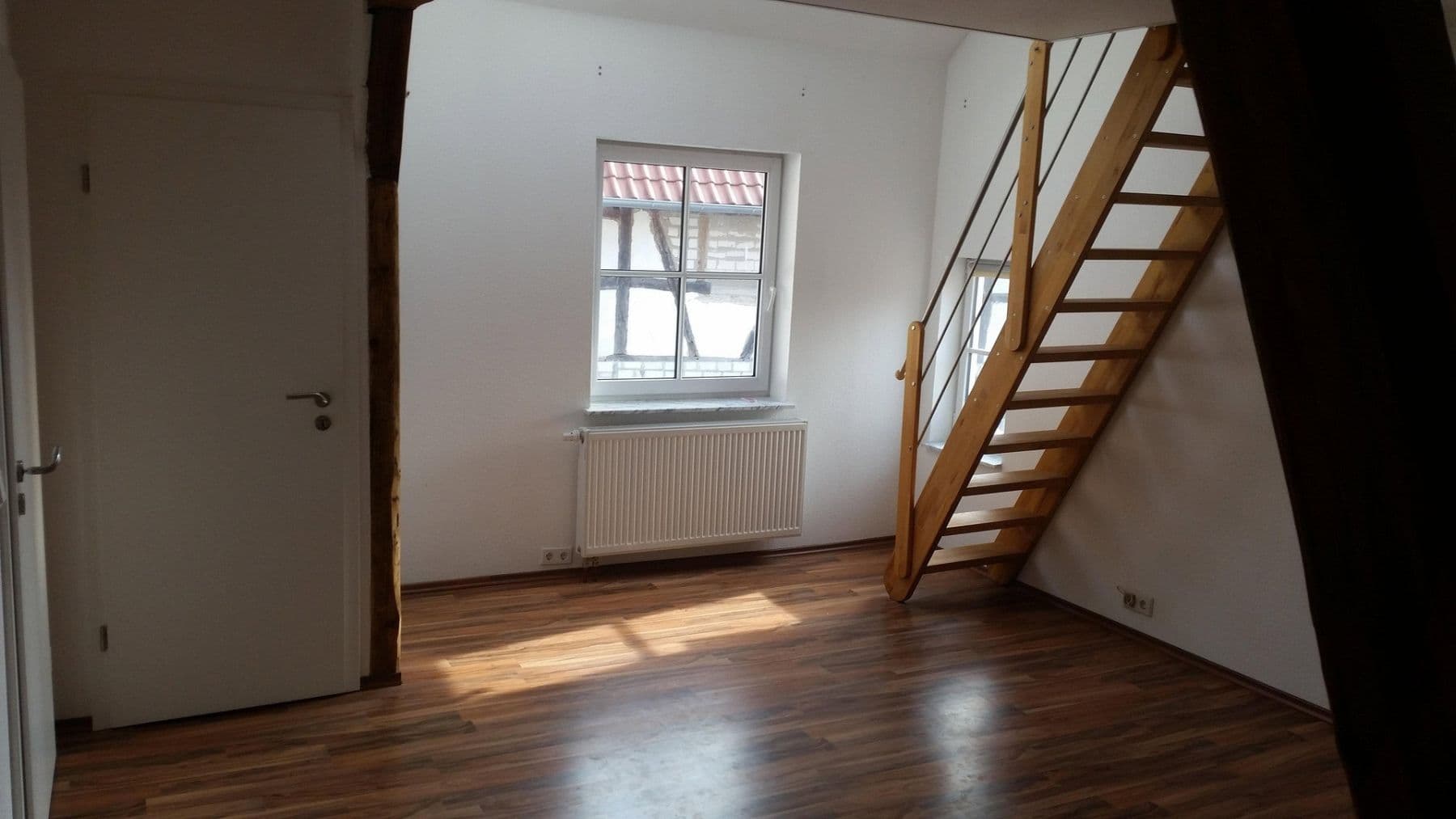 Prodej domu 250 m², pozemek 831 m², Niddaer Str. 28, Reichelsheim (Wetterau), Hessen Prodej domu 250 m², pozemek 831 m², Niddaer Str. 28, Reichelsheim (Wetterau), Hessen