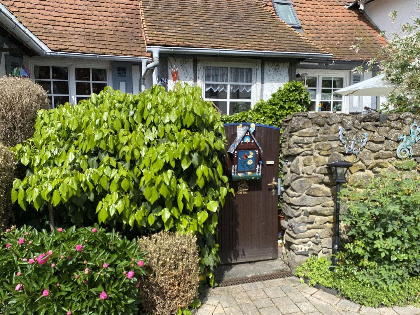 Prodej domu 250 m², pozemek 831 m², Niddaer Str. 28, Reichelsheim (Wetterau), Hessen Prodej domu 250 m², pozemek 831 m², Niddaer Str. 28, Reichelsheim (Wetterau), Hessen