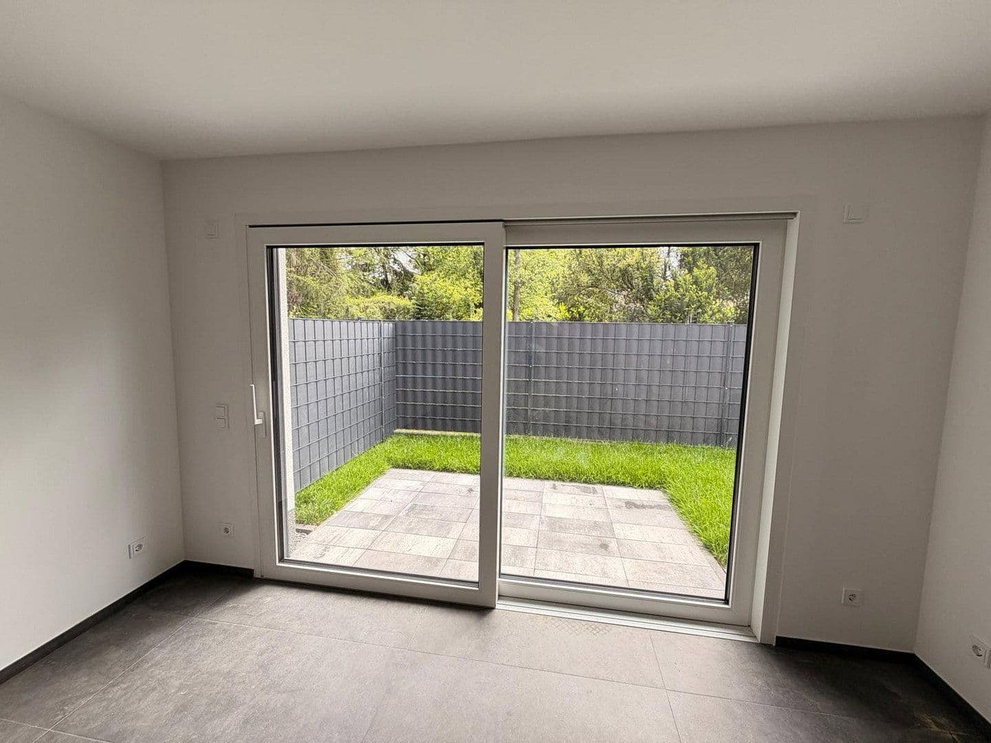 Pronájem domu 105 m², pozemek 30 m², Mörfelden-Walldorf, Hessen Pronájem domu 105 m², pozemek 30 m², Mörfelden-Walldorf, Hessen