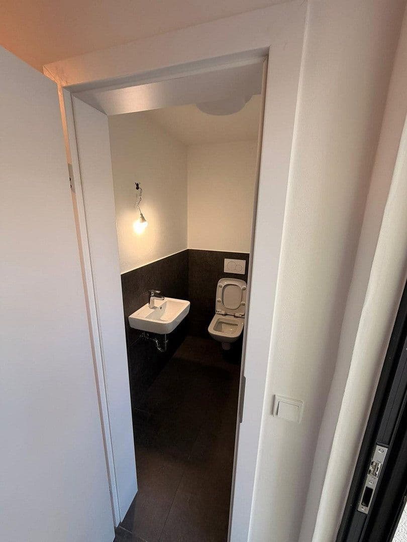 Pronájem domu 105 m², pozemek 30 m², Mörfelden-Walldorf, Hessen Pronájem domu 105 m², pozemek 30 m², Mörfelden-Walldorf, Hessen