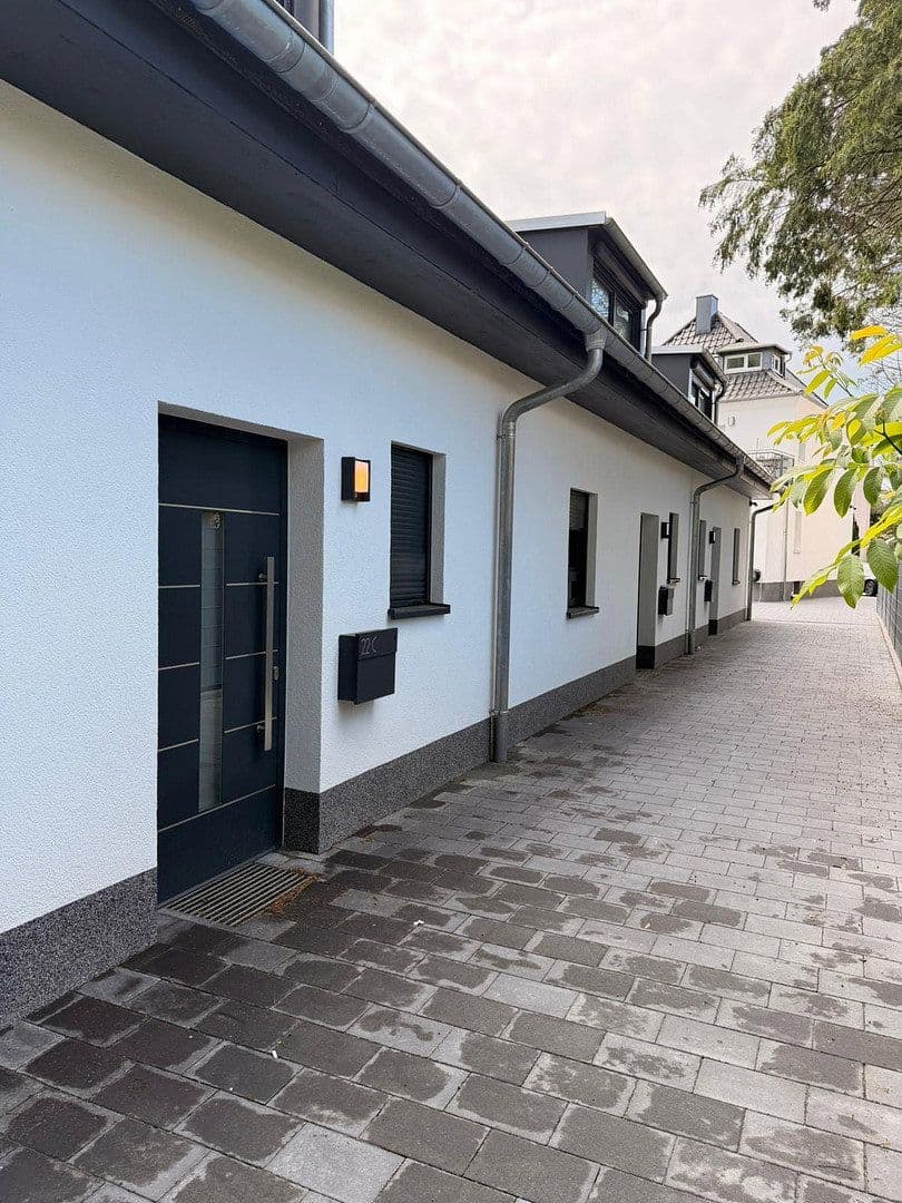 Pronájem domu 105 m², pozemek 30 m², Mörfelden-Walldorf, Hessen Pronájem domu 105 m², pozemek 30 m², Mörfelden-Walldorf, Hessen