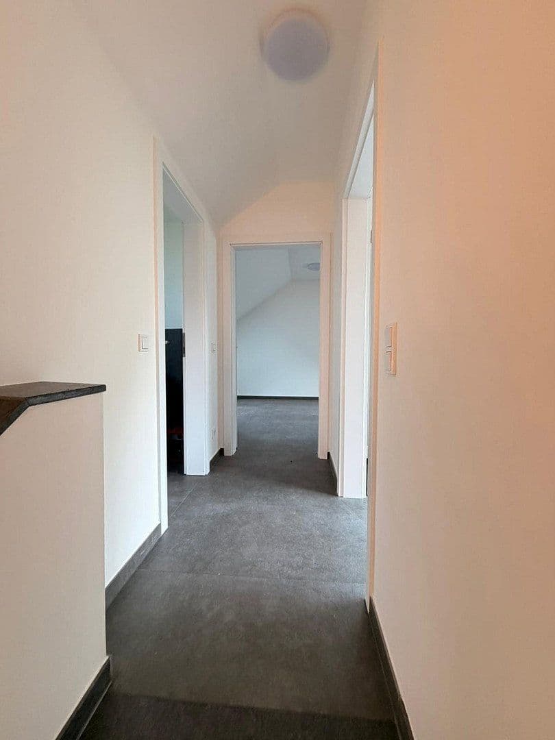 Pronájem domu 105 m², pozemek 30 m², Mörfelden-Walldorf, Hessen Pronájem domu 105 m², pozemek 30 m², Mörfelden-Walldorf, Hessen