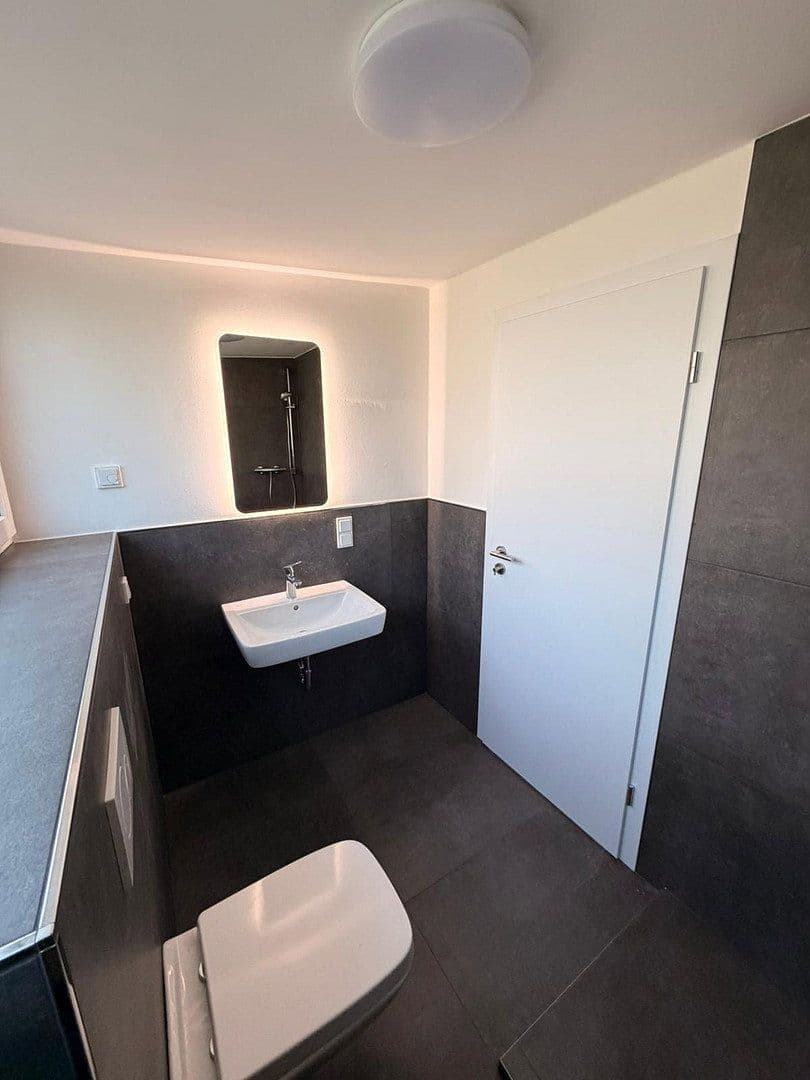 Pronájem domu 105 m², pozemek 30 m², Mörfelden-Walldorf, Hessen Pronájem domu 105 m², pozemek 30 m², Mörfelden-Walldorf, Hessen