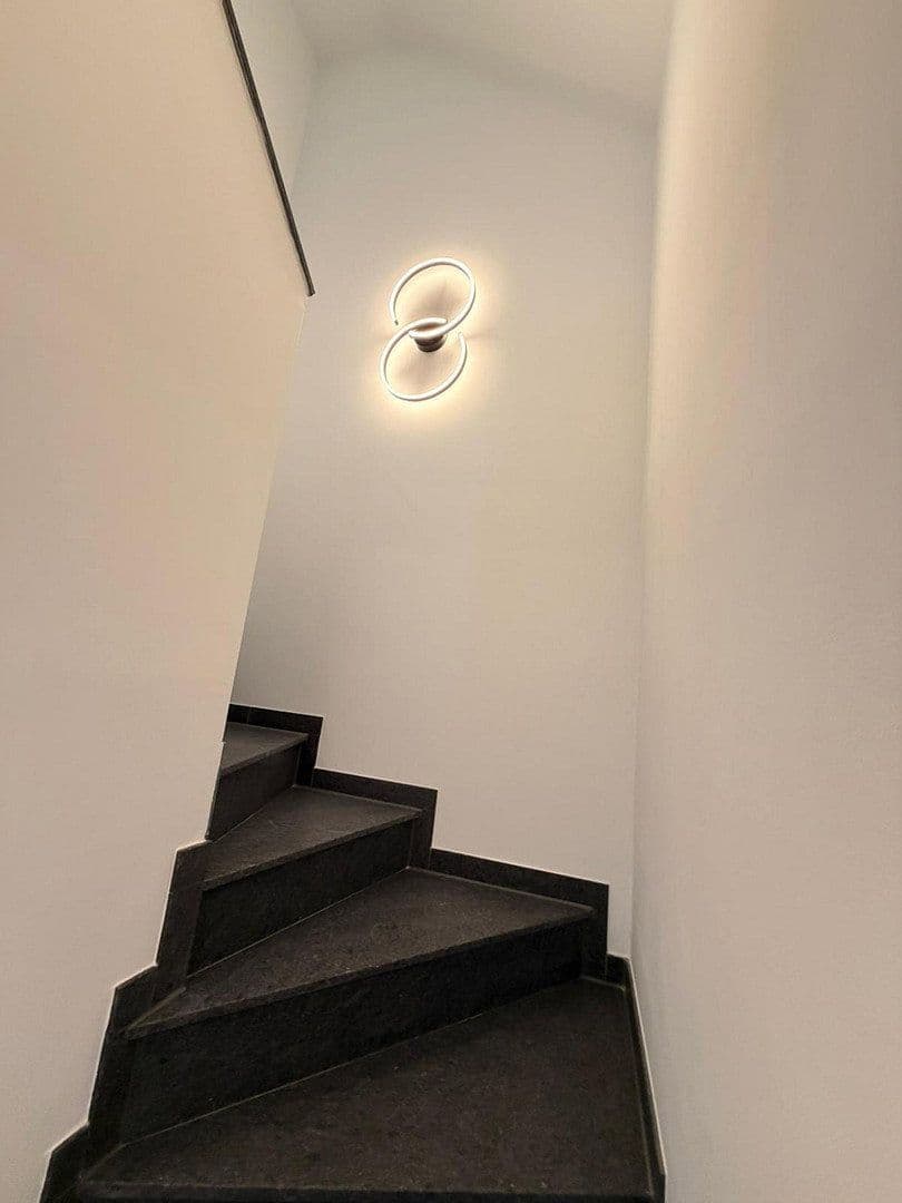 Pronájem domu 105 m², pozemek 30 m², Mörfelden-Walldorf, Hessen Pronájem domu 105 m², pozemek 30 m², Mörfelden-Walldorf, Hessen