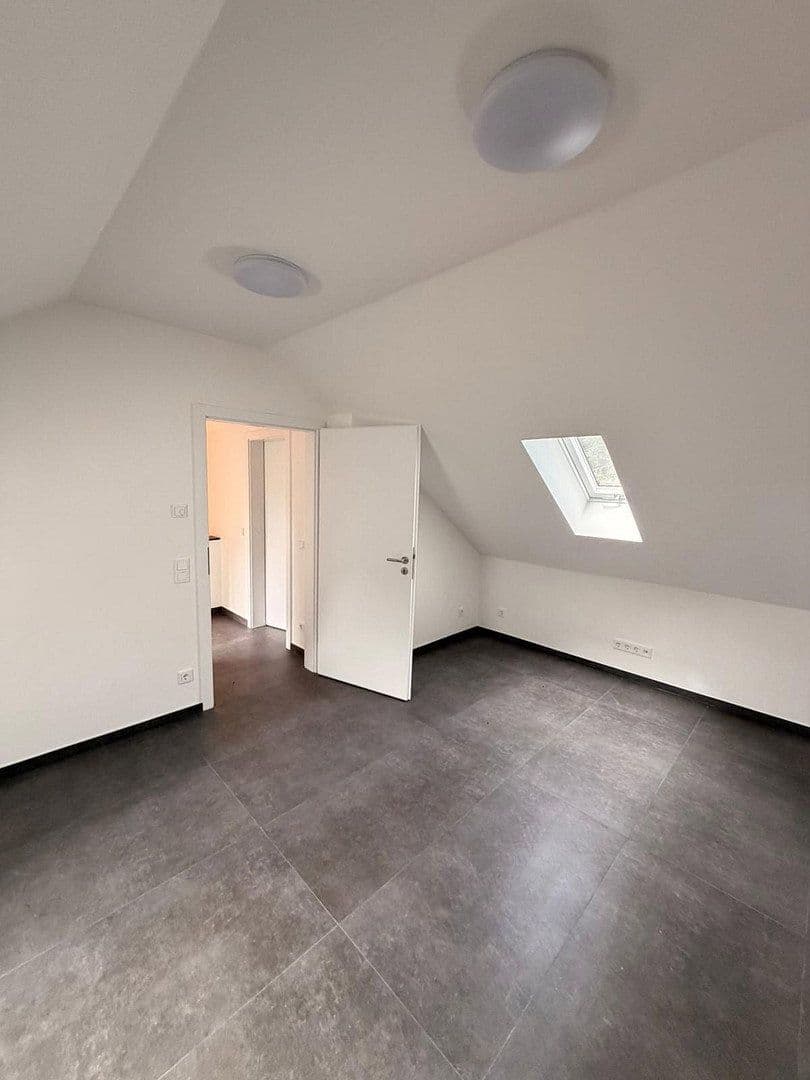 Pronájem domu 105 m², pozemek 30 m², Mörfelden-Walldorf, Hessen Pronájem domu 105 m², pozemek 30 m², Mörfelden-Walldorf, Hessen