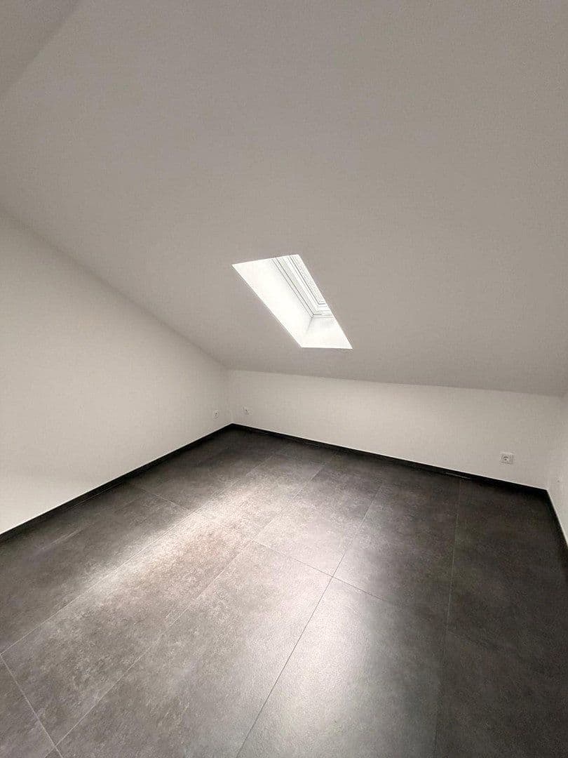Pronájem domu 105 m², pozemek 30 m², Mörfelden-Walldorf, Hessen Pronájem domu 105 m², pozemek 30 m², Mörfelden-Walldorf, Hessen