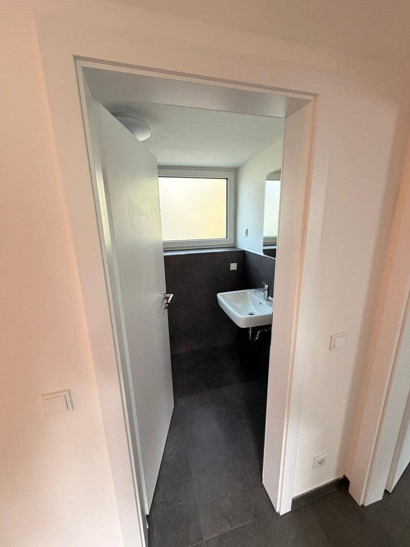 Pronájem domu 105 m², pozemek 30 m², Mörfelden-Walldorf, Hessen Pronájem domu 105 m², pozemek 30 m², Mörfelden-Walldorf, Hessen