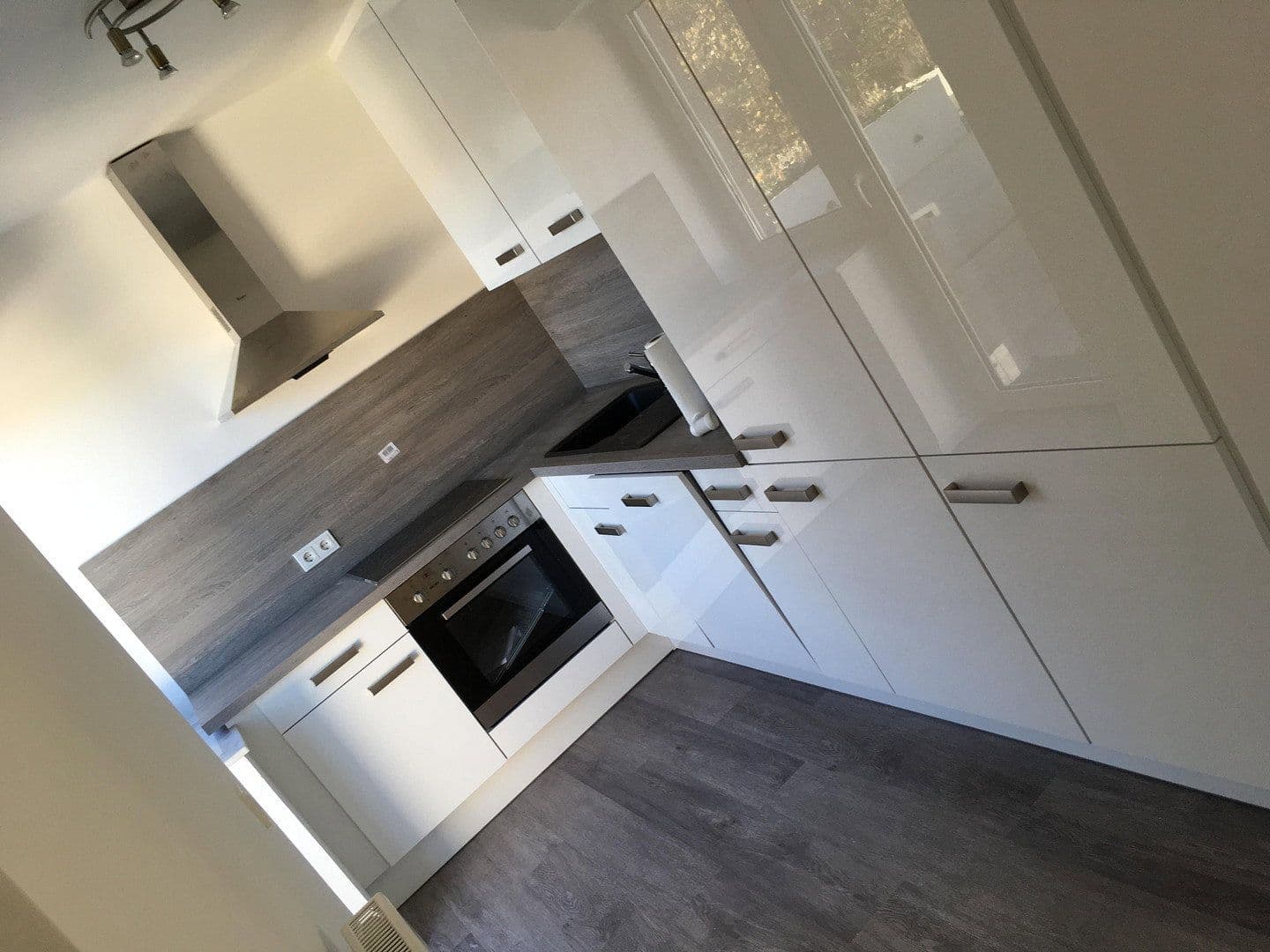 Prodej bytu 2+1 86 m², Obere Siegstraße 25c, Hennef (Sieg), Severní Porýní-Vestfálsko Prodej bytu 2+1 86 m², Obere Siegstraße 25c, Hennef (Sieg), Severní Porýní-Vestfálsko
