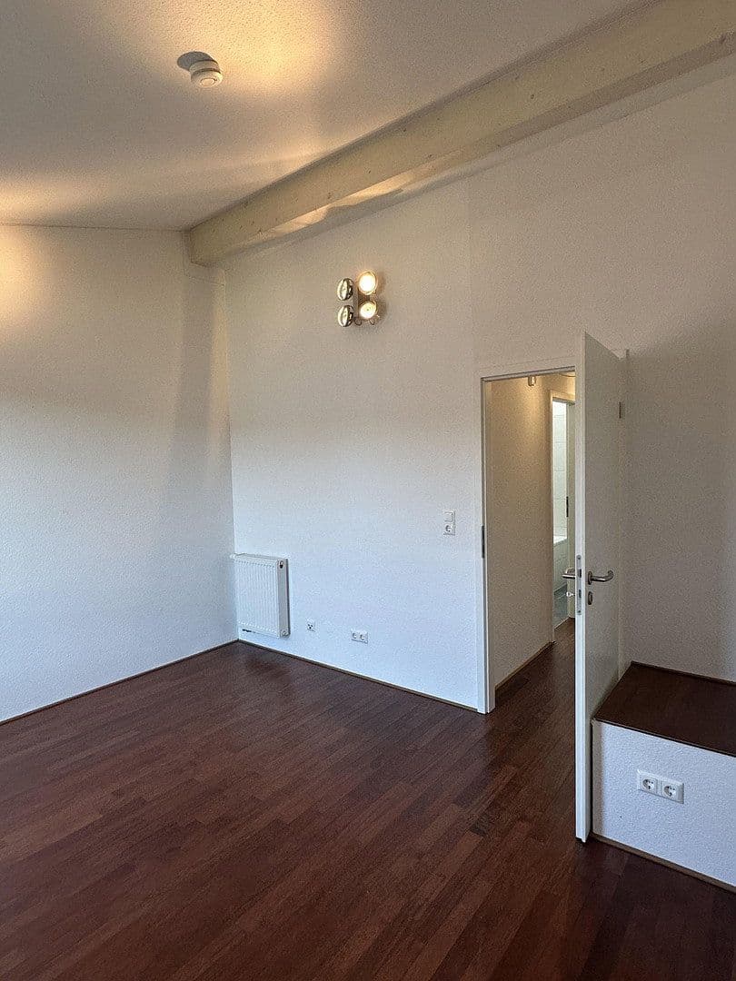 Prodej domu 81 m², pozemek 130 m², Laatzen, Dolní Sasko Prodej domu 81 m², pozemek 130 m², Laatzen, Dolní Sasko