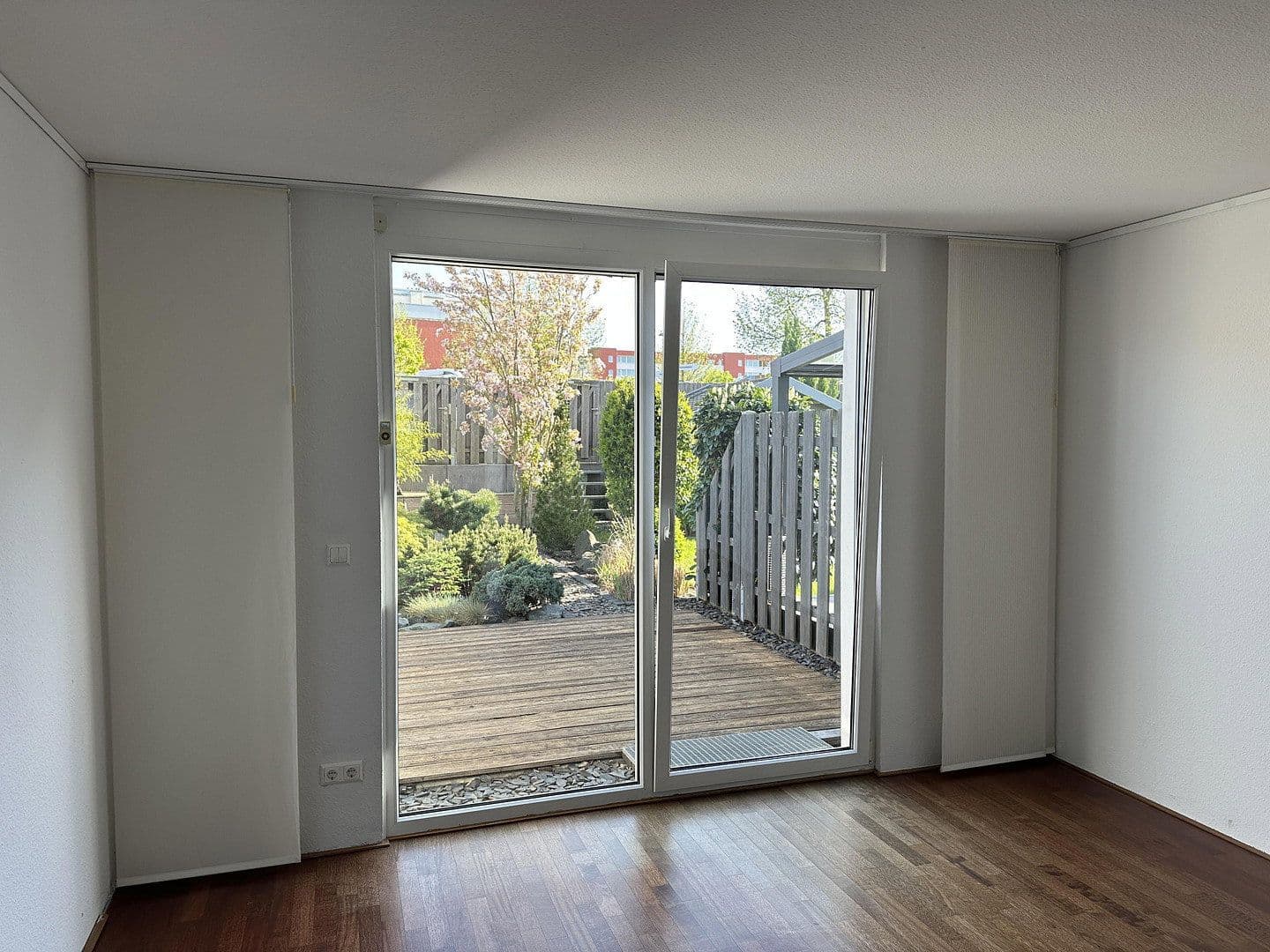 Prodej domu 81 m², pozemek 130 m², Laatzen, Dolní Sasko Prodej domu 81 m², pozemek 130 m², Laatzen, Dolní Sasko