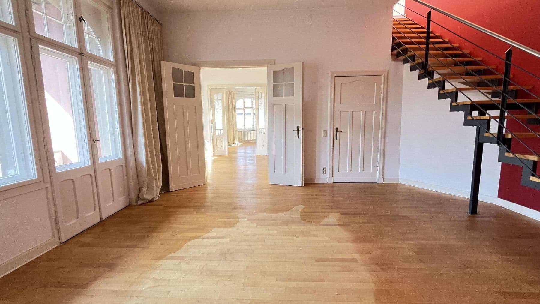 Prodej bytu 7+kk 248 m², Berlin, Berlín Prodej bytu 7+kk 248 m², Berlin, Berlín