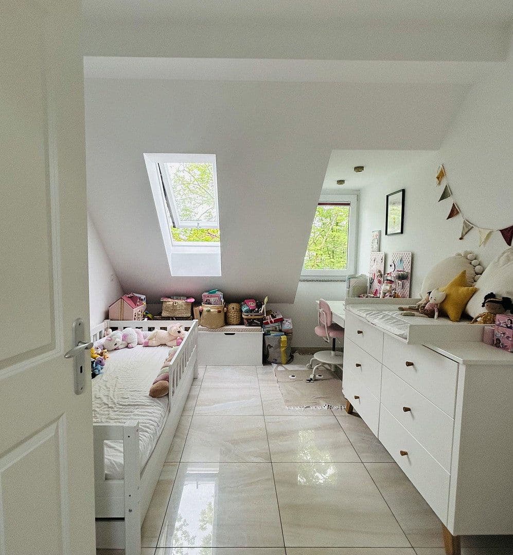 Pronájem bytu 4+1 98 m², München, Bavorsko Pronájem bytu 4+1 98 m², München, Bavorsko