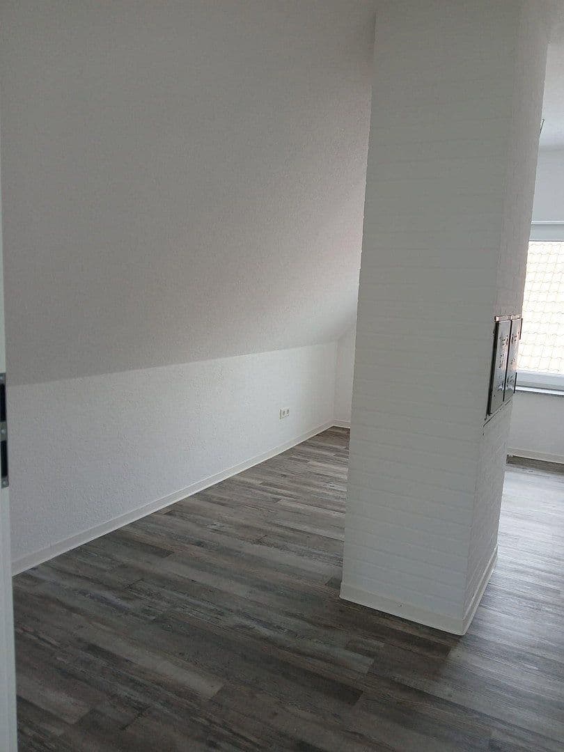 Pronájem bytu 4+1 105 m², Winnenden, Bádensko-Württembersko Pronájem bytu 4+1 105 m², Winnenden, Bádensko-Württembersko