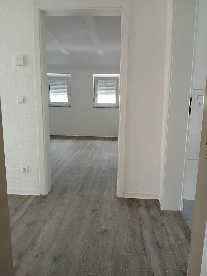 Pronájem bytu 4+1 105 m², Winnenden, Bádensko-Württembersko Pronájem bytu 4+1 105 m², Winnenden, Bádensko-Württembersko
