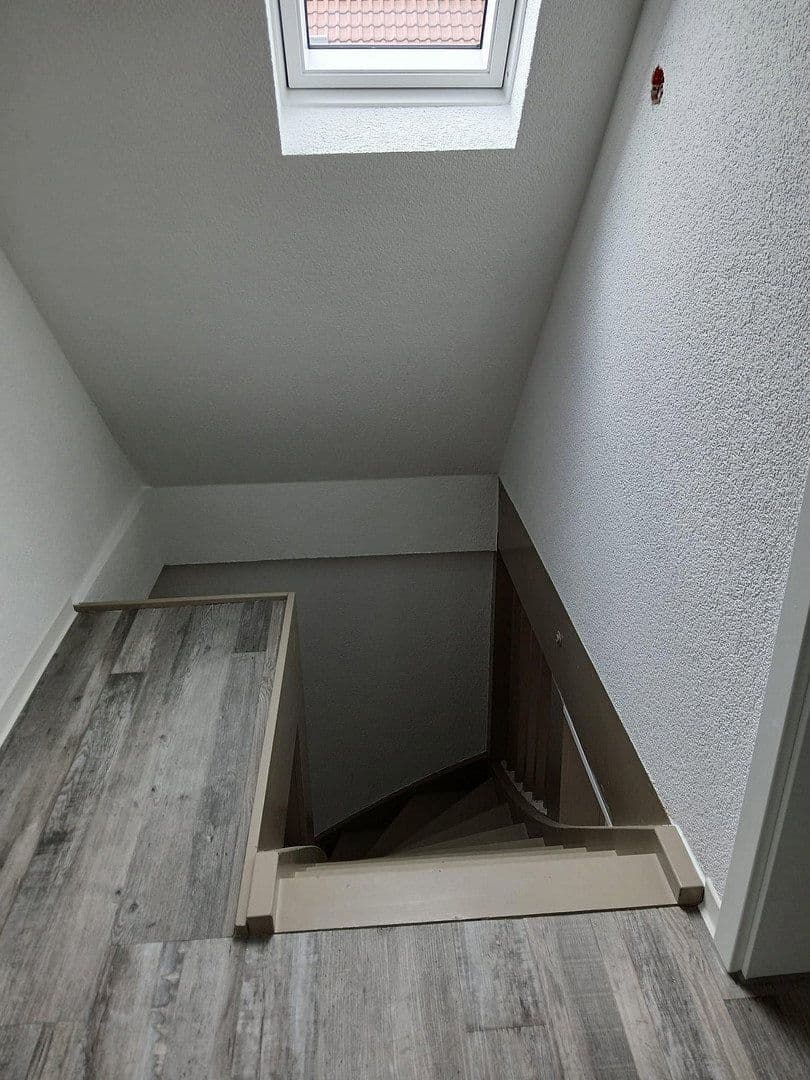 Pronájem bytu 4+1 105 m², Winnenden, Bádensko-Württembersko Pronájem bytu 4+1 105 m², Winnenden, Bádensko-Württembersko