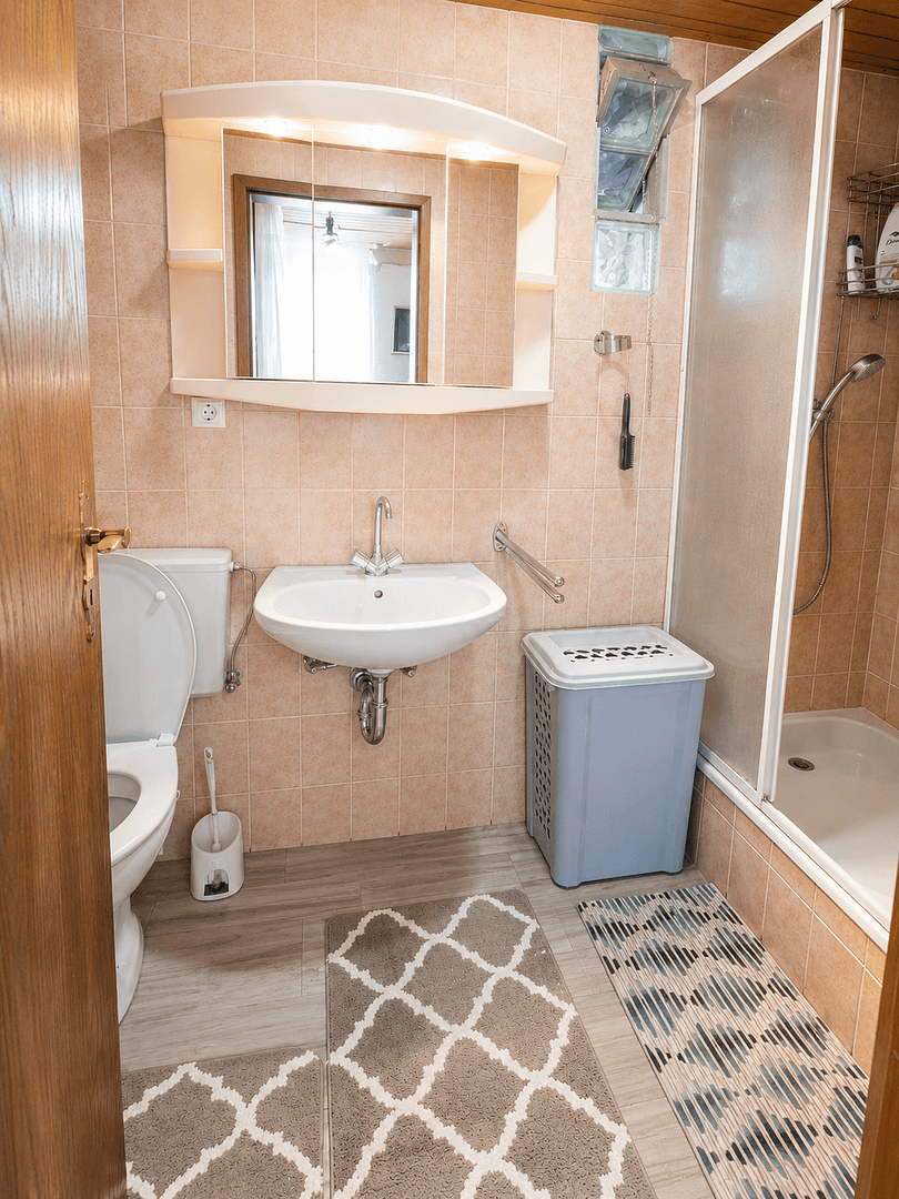 Prodej domu 90 m², pozemek 90 m², Eppingen, Bádensko-Württembersko Prodej domu 90 m², pozemek 90 m², Eppingen, Bádensko-Württembersko