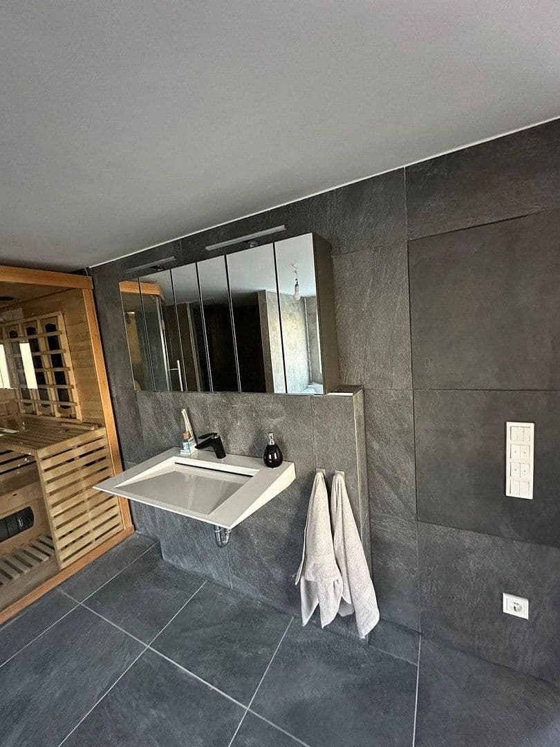 Pronájem domu 190 m², pozemek 270 m², Frankfurter Str. 9, Glashütten, Hessen Pronájem domu 190 m², pozemek 270 m², Frankfurter Str. 9, Glashütten, Hessen