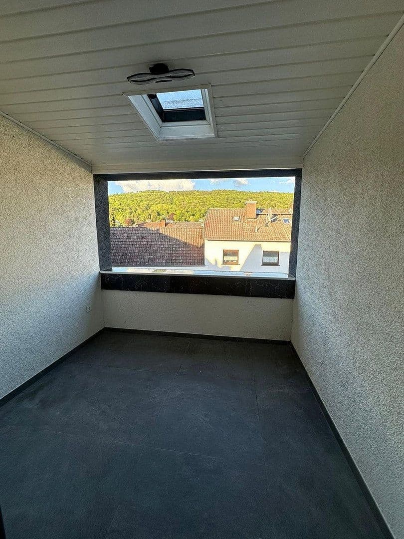 Pronájem domu 190 m², pozemek 270 m², Frankfurter Str. 9, Glashütten, Hessen Pronájem domu 190 m², pozemek 270 m², Frankfurter Str. 9, Glashütten, Hessen