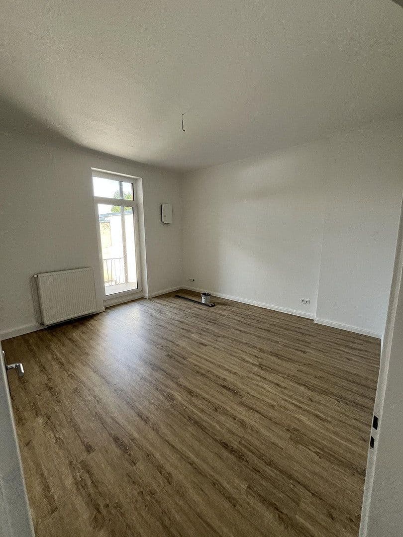 Pronájem bytu 3+1 85 m², Schloßstraße 7, Sinzig, Porýní-Falc Pronájem bytu 3+1 85 m², Schloßstraße 7, Sinzig, Porýní-Falc