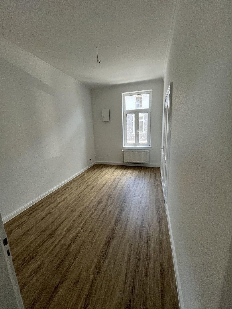 Pronájem bytu 3+1 85 m², Schloßstraße 7, Sinzig, Porýní-Falc Pronájem bytu 3+1 85 m², Schloßstraße 7, Sinzig, Porýní-Falc