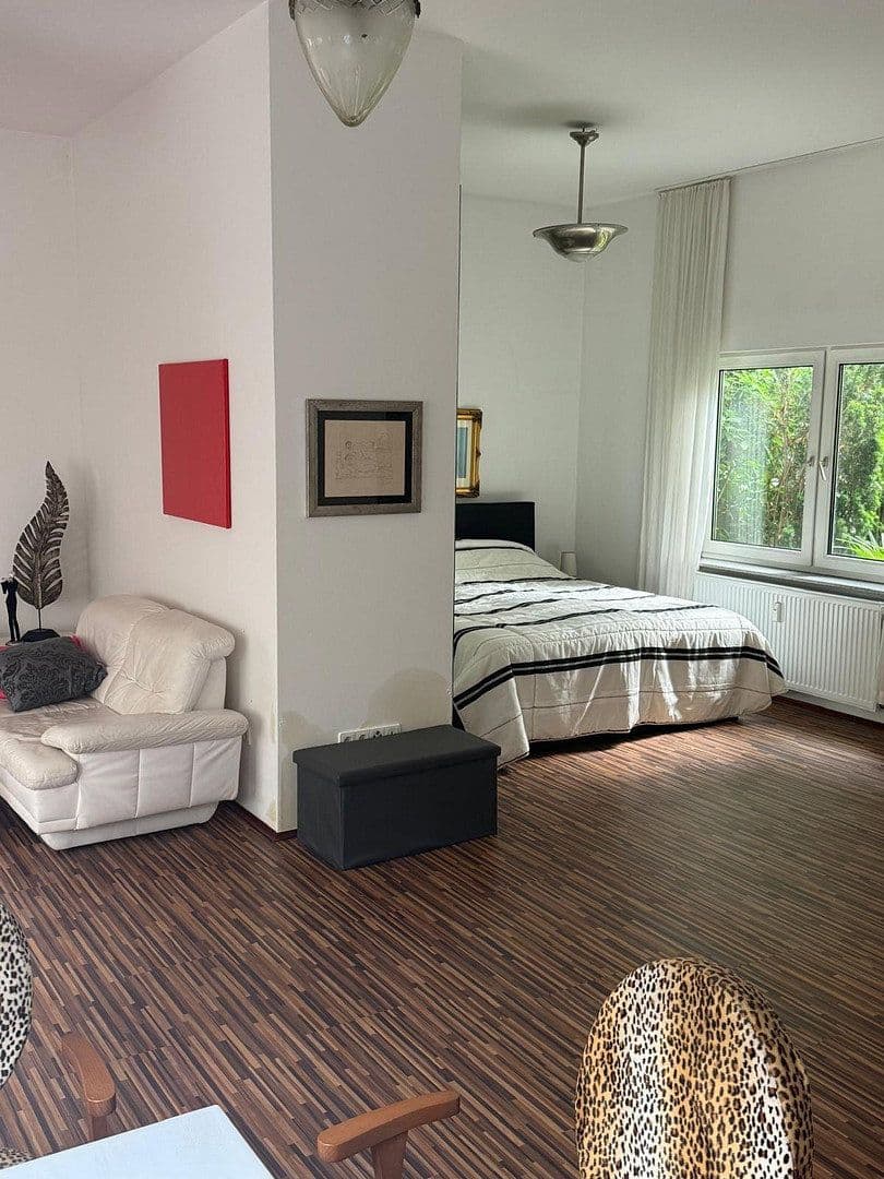 Pronájem bytu 1+1 65 m², Offenbach, Hessen Pronájem bytu 1+1 65 m², Offenbach, Hessen