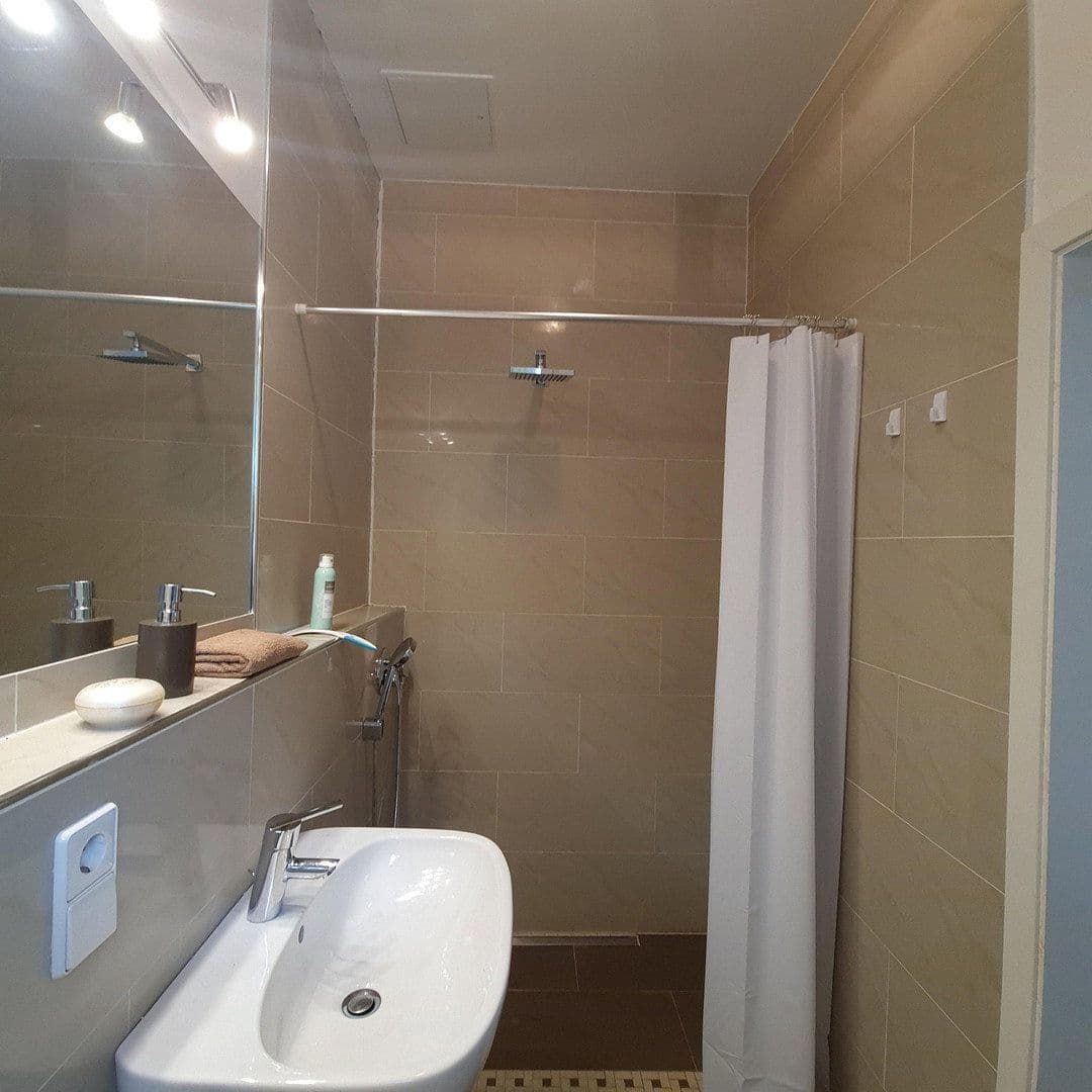 Pronájem bytu 1+1 65 m², Offenbach, Hessen Pronájem bytu 1+1 65 m², Offenbach, Hessen