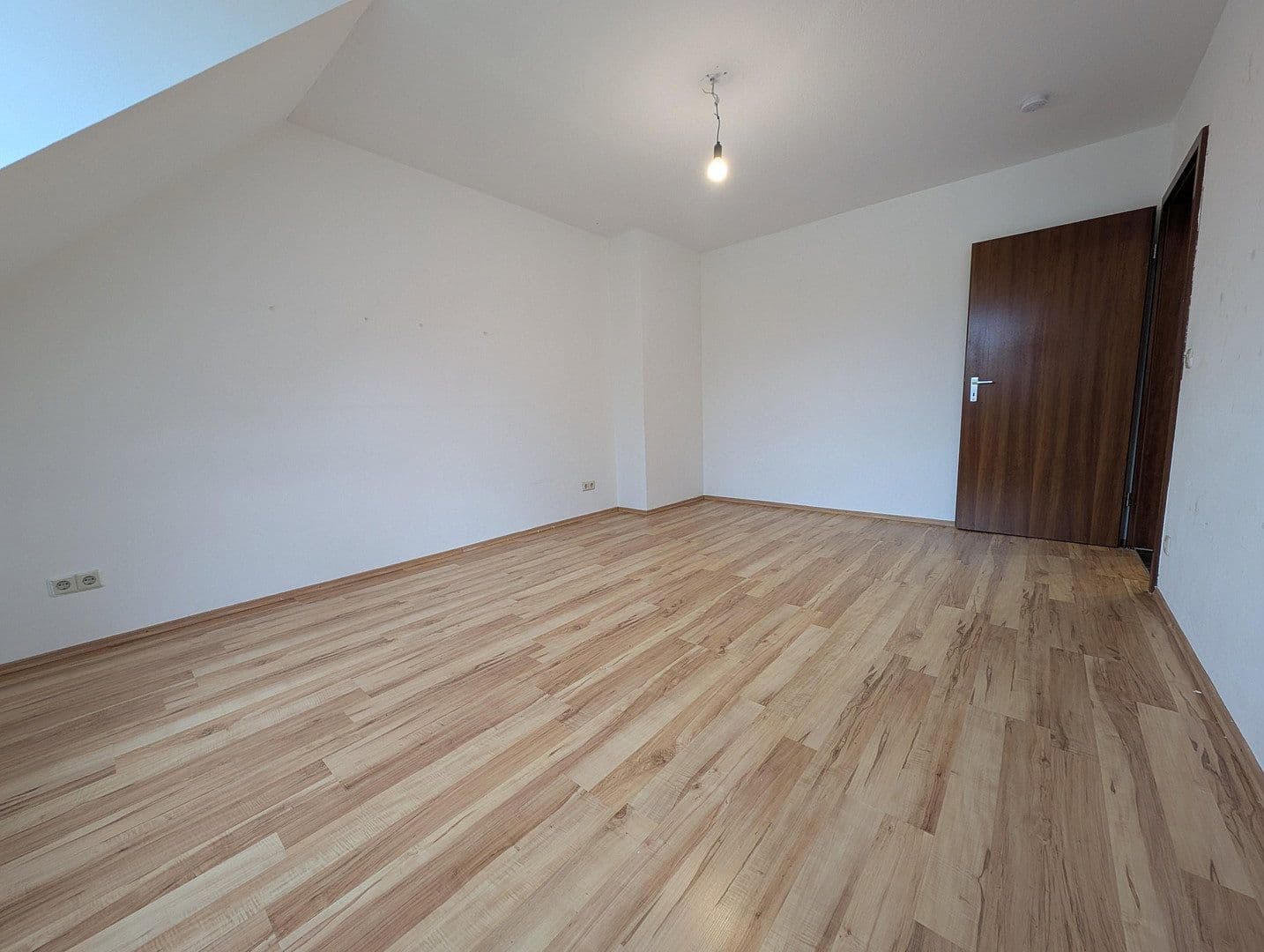 Prodej bytu 2+1 66 m², Nürnberg, Bavorsko Prodej bytu 2+1 66 m², Nürnberg, Bavorsko
