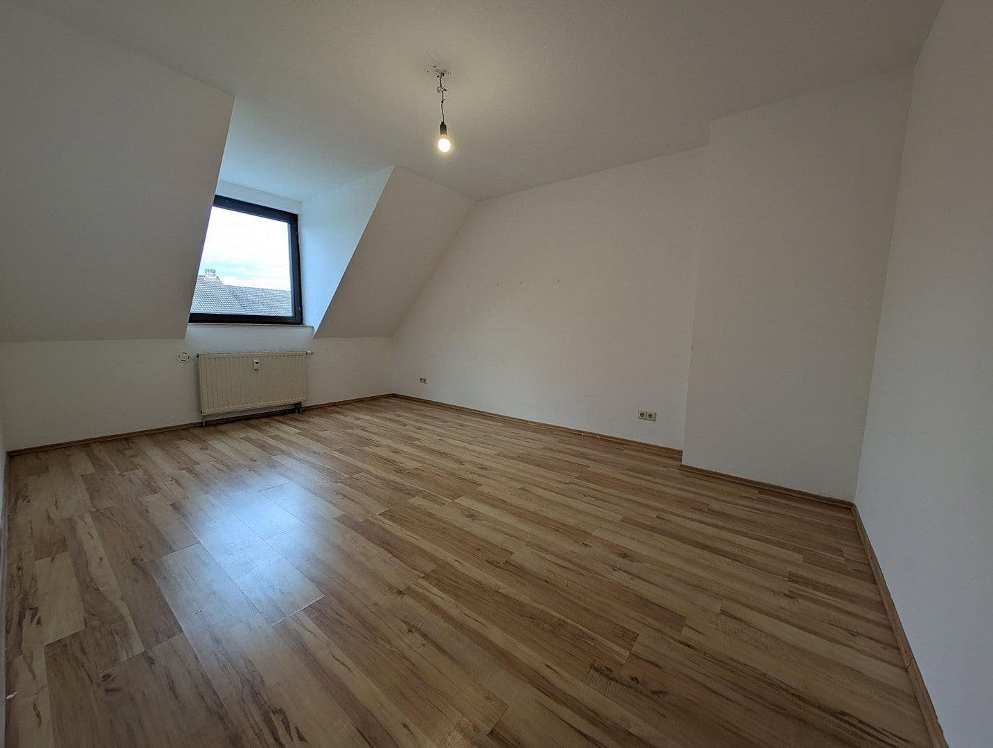 Prodej bytu 2+1 66 m², Nürnberg, Bavorsko Prodej bytu 2+1 66 m², Nürnberg, Bavorsko
