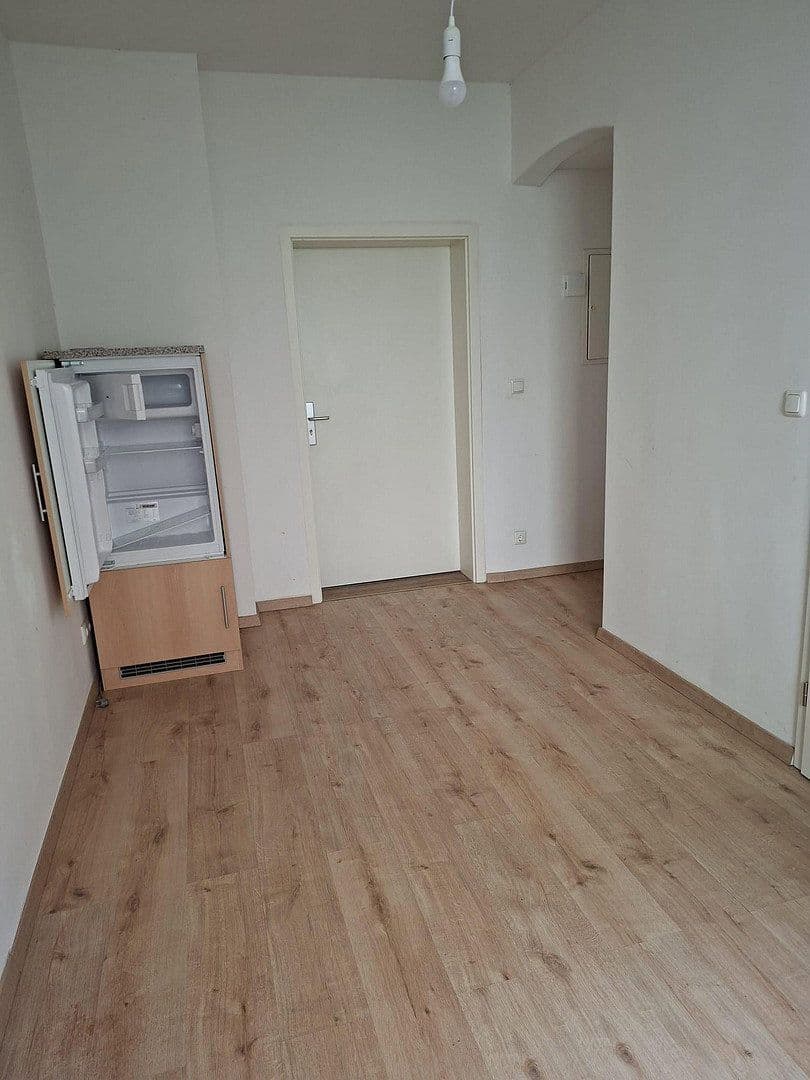 Pronájem bytu 3+1 28 m², Hof, Bavorsko Pronájem bytu 3+1 28 m², Hof, Bavorsko