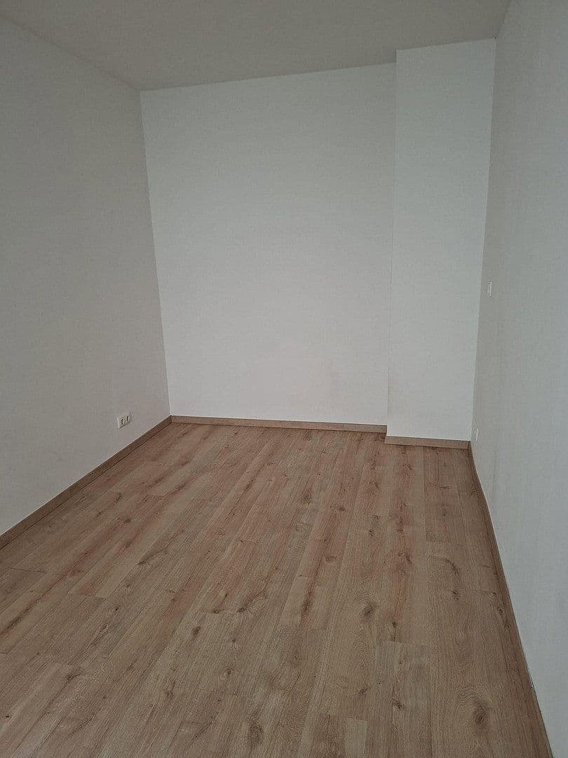 Pronájem bytu 3+1 28 m², Hof, Bavorsko Pronájem bytu 3+1 28 m², Hof, Bavorsko
