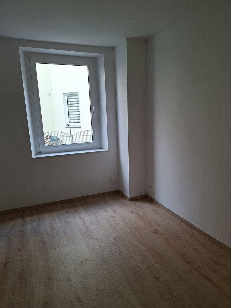 Pronájem bytu 3+1 28 m², Hof, Bavorsko Pronájem bytu 3+1 28 m², Hof, Bavorsko