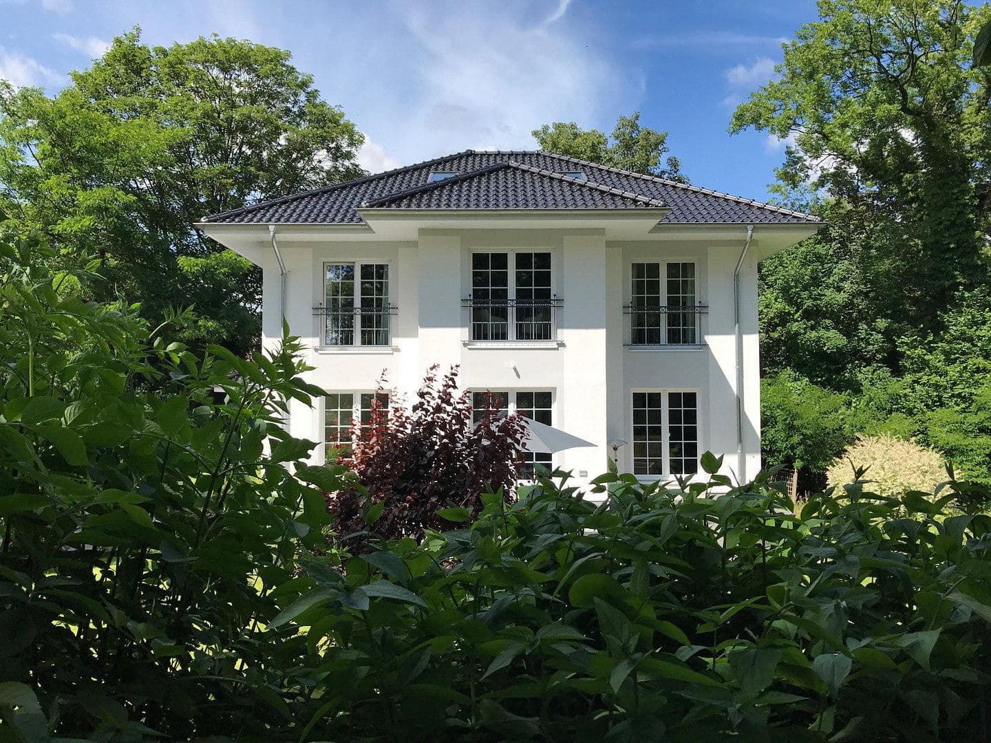 Prodej domu 220 m², pozemek 1.416 m², Hinter der Kirche 12, Neumünster, Šlesvicko-Holštýnsko Prodej domu 220 m², pozemek 1.416 m², Hinter der Kirche 12, Neumünster, Šlesvicko-Holštýnsko