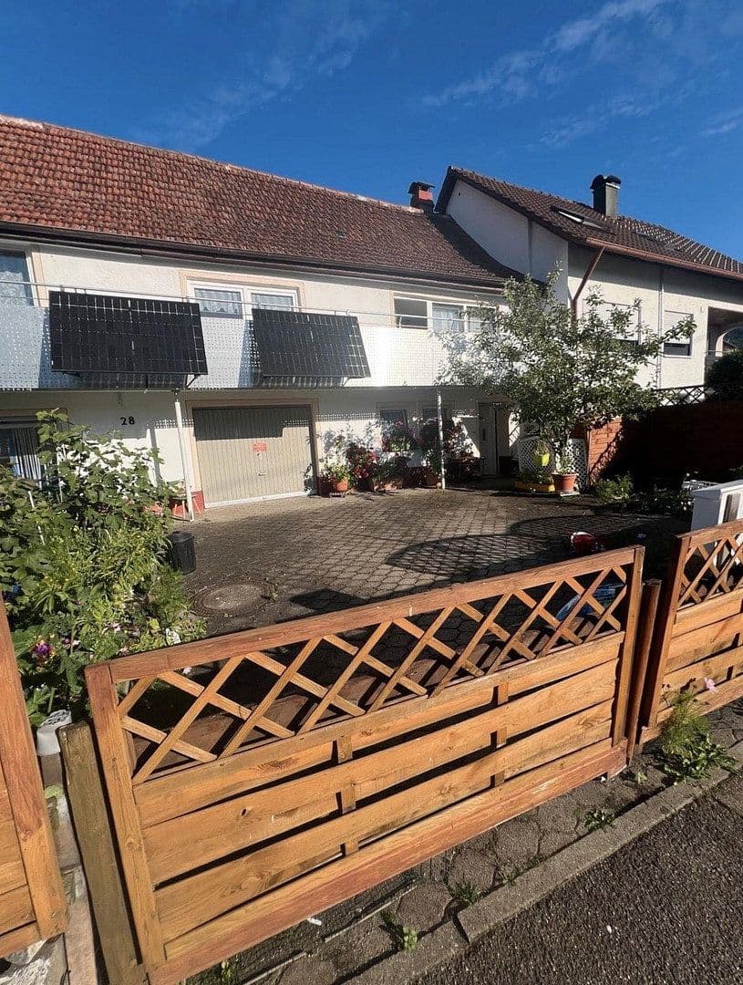 Prodej domu 130 m², pozemek 269 m², Balingen, Bádensko-Württembersko Prodej domu 130 m², pozemek 269 m², Balingen, Bádensko-Württembersko