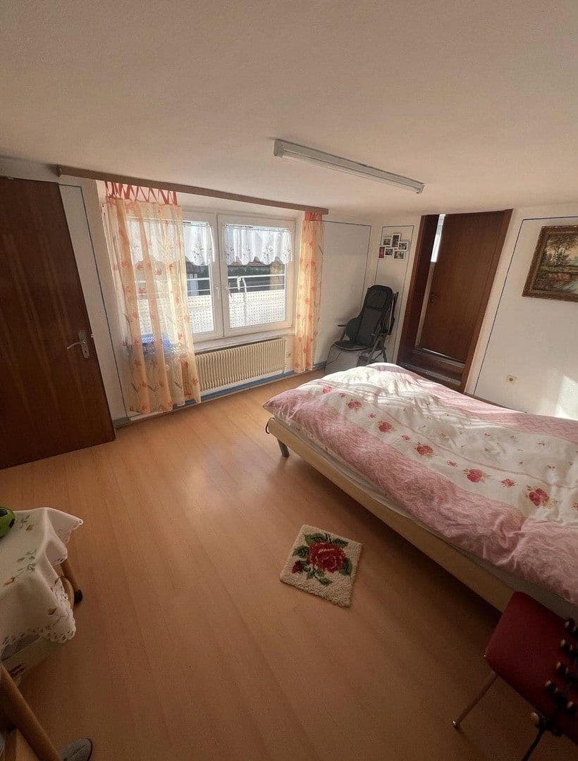 Prodej domu 130 m², pozemek 269 m², Balingen, Bádensko-Württembersko Prodej domu 130 m², pozemek 269 m², Balingen, Bádensko-Württembersko