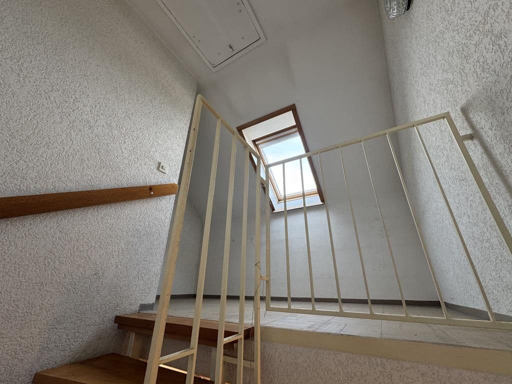 Prodej domu 120 m², pozemek 147 m², Hofheim am Taunus, Hessen Prodej domu 120 m², pozemek 147 m², Hofheim am Taunus, Hessen