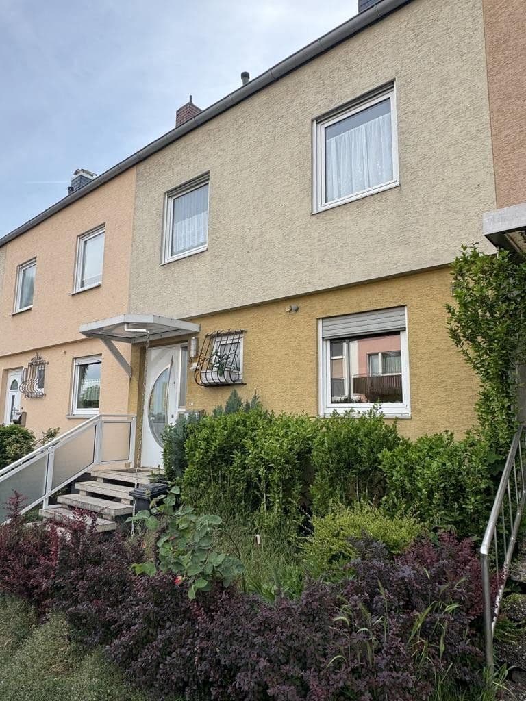 Prodej domu 120 m², pozemek 147 m², Hofheim am Taunus, Hessen Prodej domu 120 m², pozemek 147 m², Hofheim am Taunus, Hessen