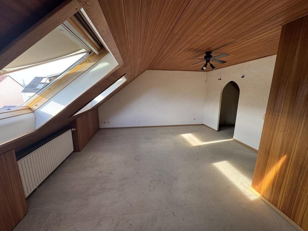 Prodej domu 120 m², pozemek 147 m², Hofheim am Taunus, Hessen Prodej domu 120 m², pozemek 147 m², Hofheim am Taunus, Hessen
