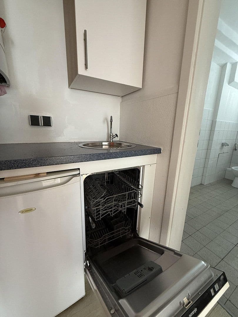 Pronájem nebytového prostoru 136 m², Spitalstrasse 17, Ellwangen (Jagst), Bádensko-Württembersko Pronájem nebytového prostoru 136 m², Spitalstrasse 17, Ellwangen (Jagst), Bádensko-Württembersko