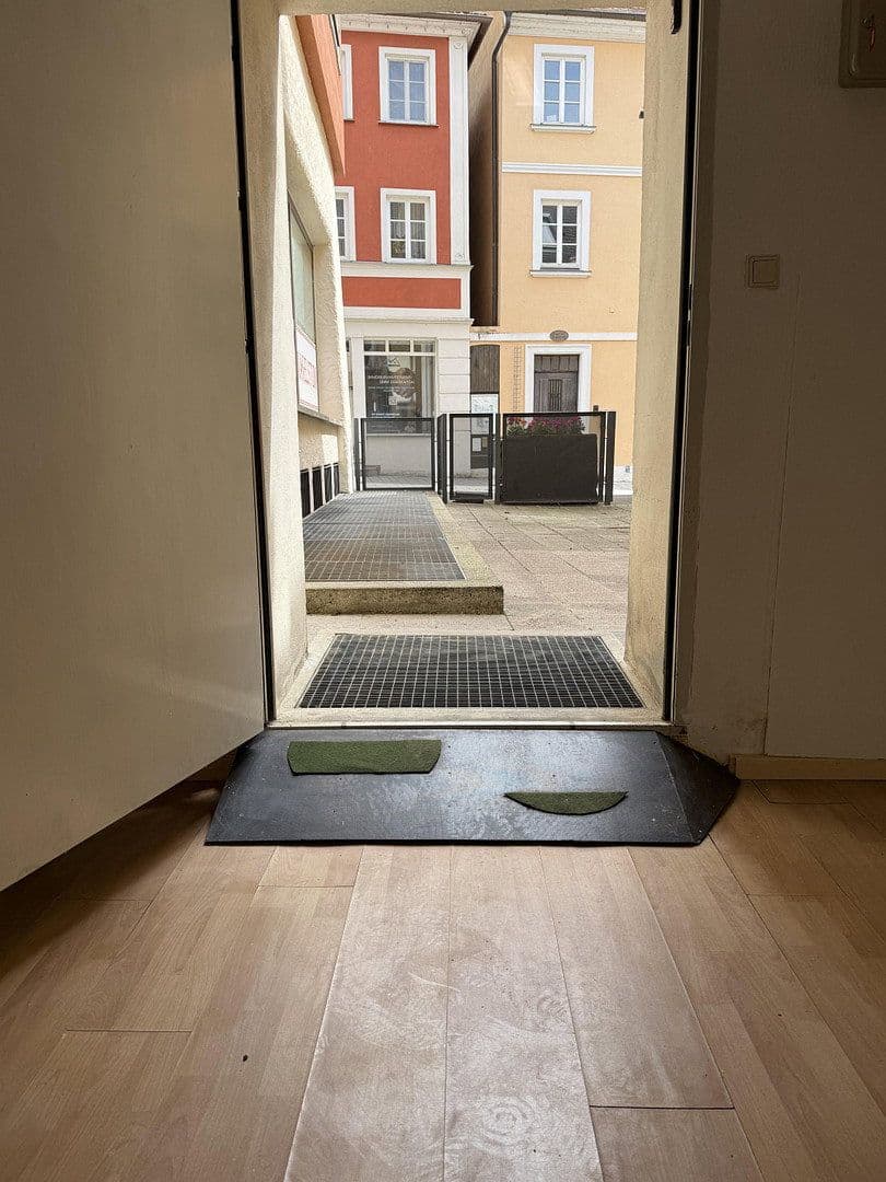 Pronájem nebytového prostoru 136 m², Spitalstrasse 17, Ellwangen (Jagst), Bádensko-Württembersko Pronájem nebytového prostoru 136 m², Spitalstrasse 17, Ellwangen (Jagst), Bádensko-Württembersko