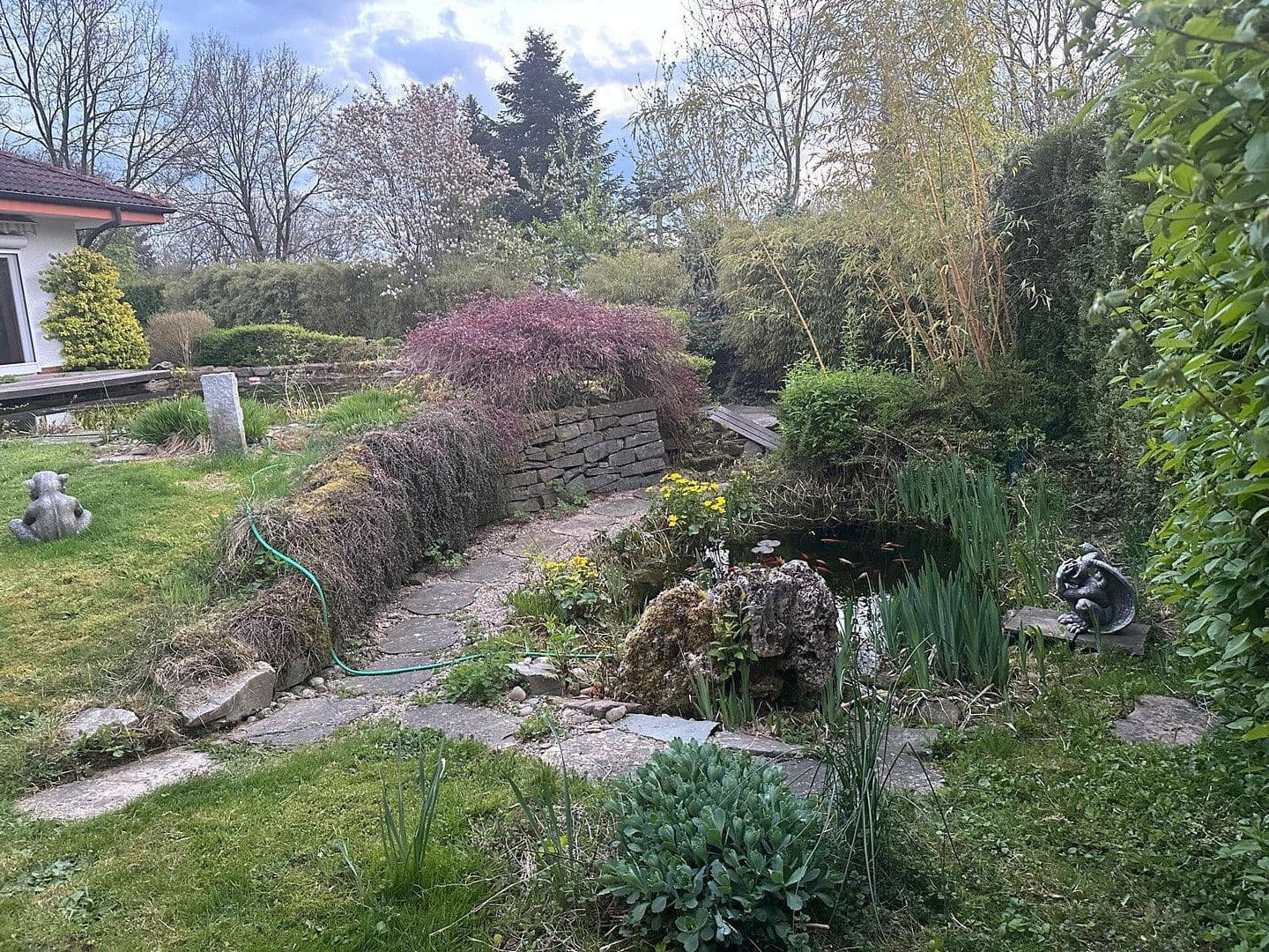 Prodej domu 240 m², pozemek 992 m², Weyerbusch, Porýní-Falc Prodej domu 240 m², pozemek 992 m², Weyerbusch, Porýní-Falc