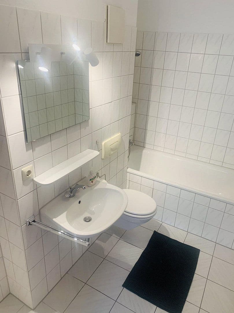Pronájem bytu 1+kk 46 m², An der Echaz 23, Pfullingen, Bádensko-Württembersko Pronájem bytu 1+kk 46 m², An der Echaz 23, Pfullingen, Bádensko-Württembersko